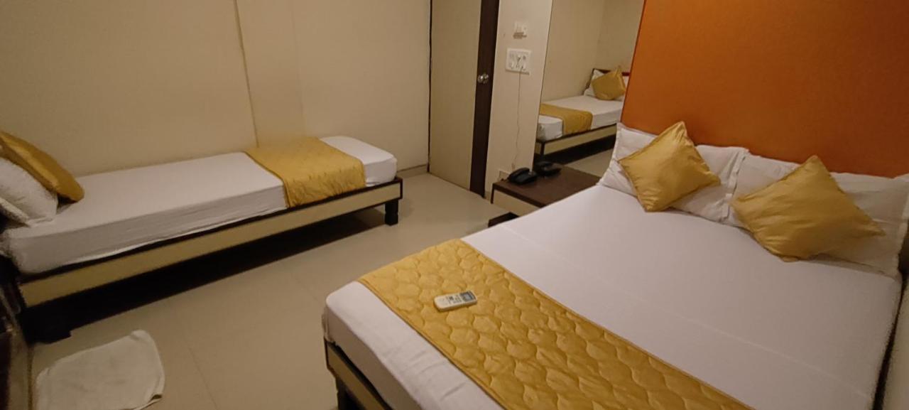 Hotel Minerva Residency - Near Grant Road Railway Station Мумбаи Экстерьер фото